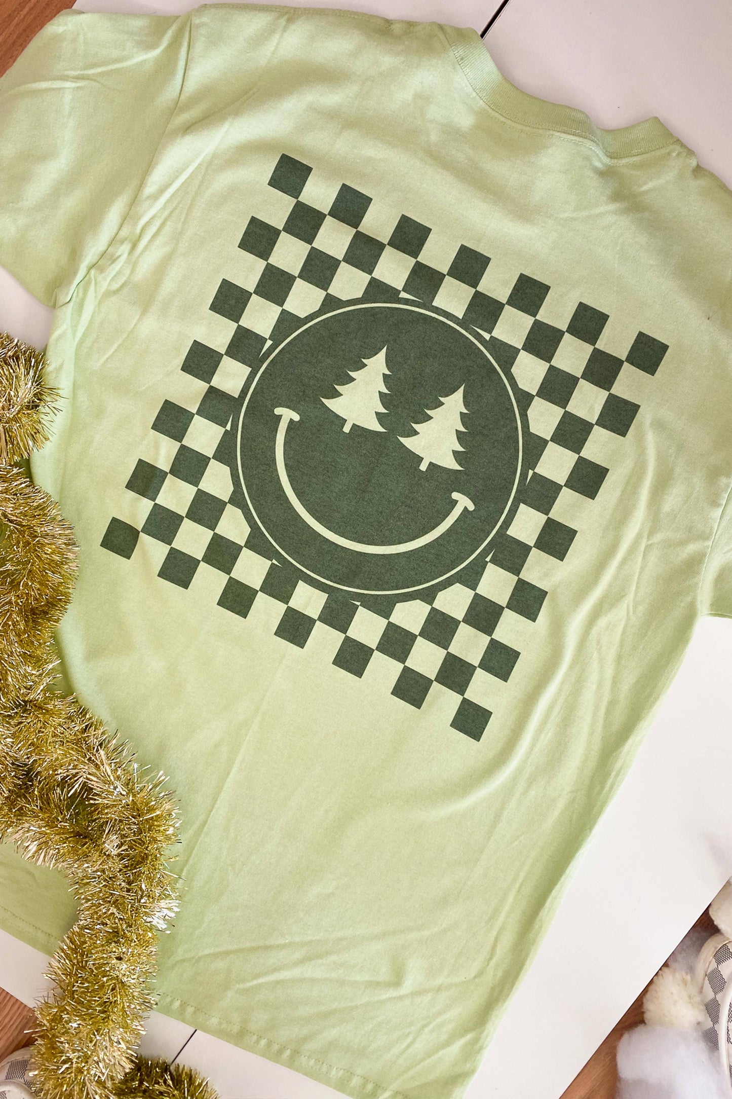 CHRISTMAS TREE VIBES