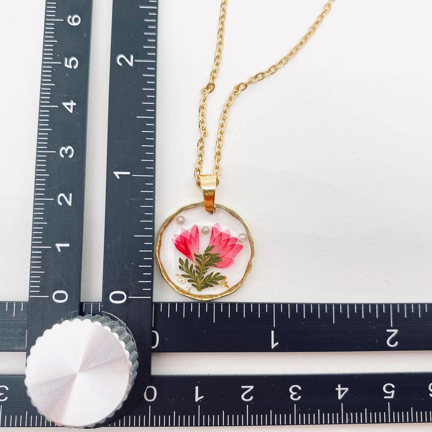 Dried Flowers Floral Irregular Round Pendant Necklace - PDF