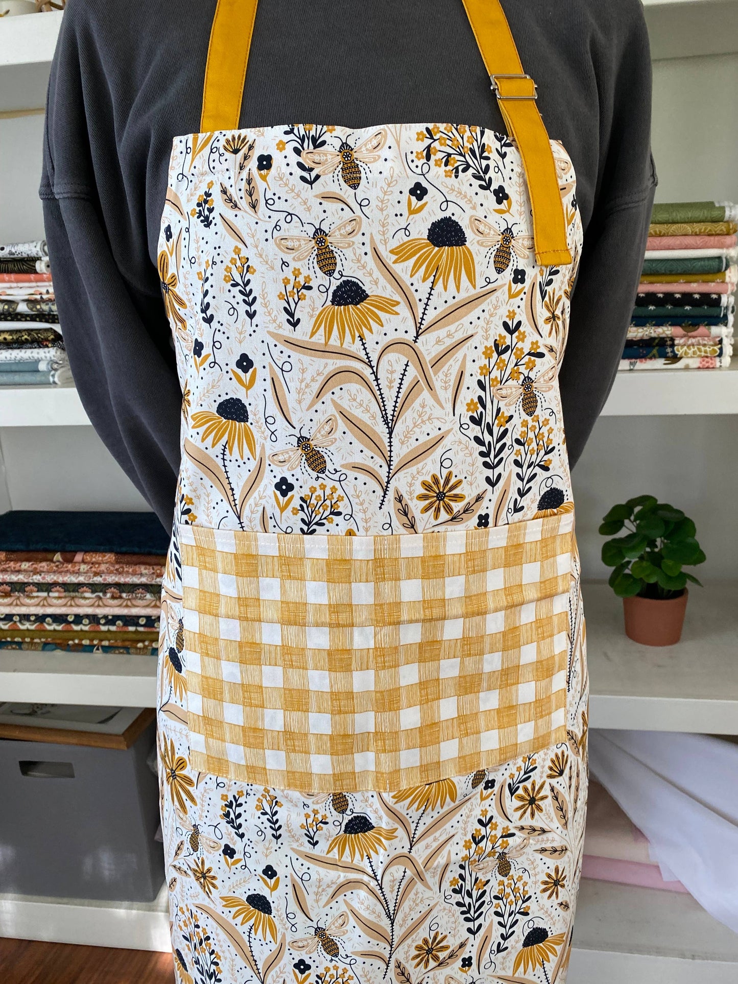 Bee Garden Apron - For Bee Lovers, Baking
