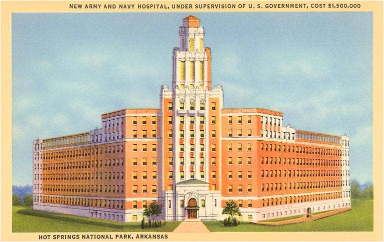 AR-10 Army and Navy Hospital, Hot Springs - Vintage Image, Postcard