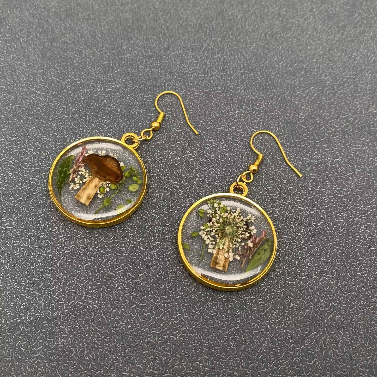 Dried Flowers & Mushroom Round Dangle Earrings - PDF